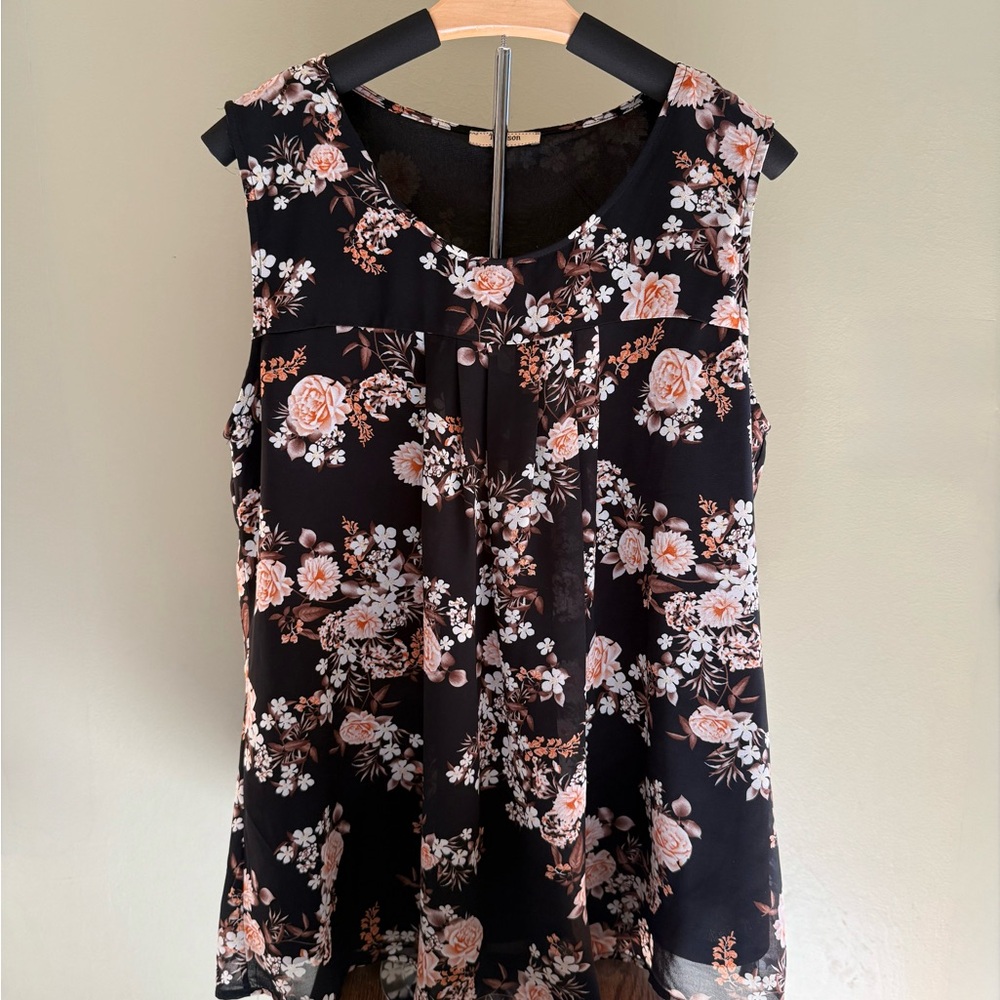 Chic Floral Sleeveless Blouse - Black and Pink